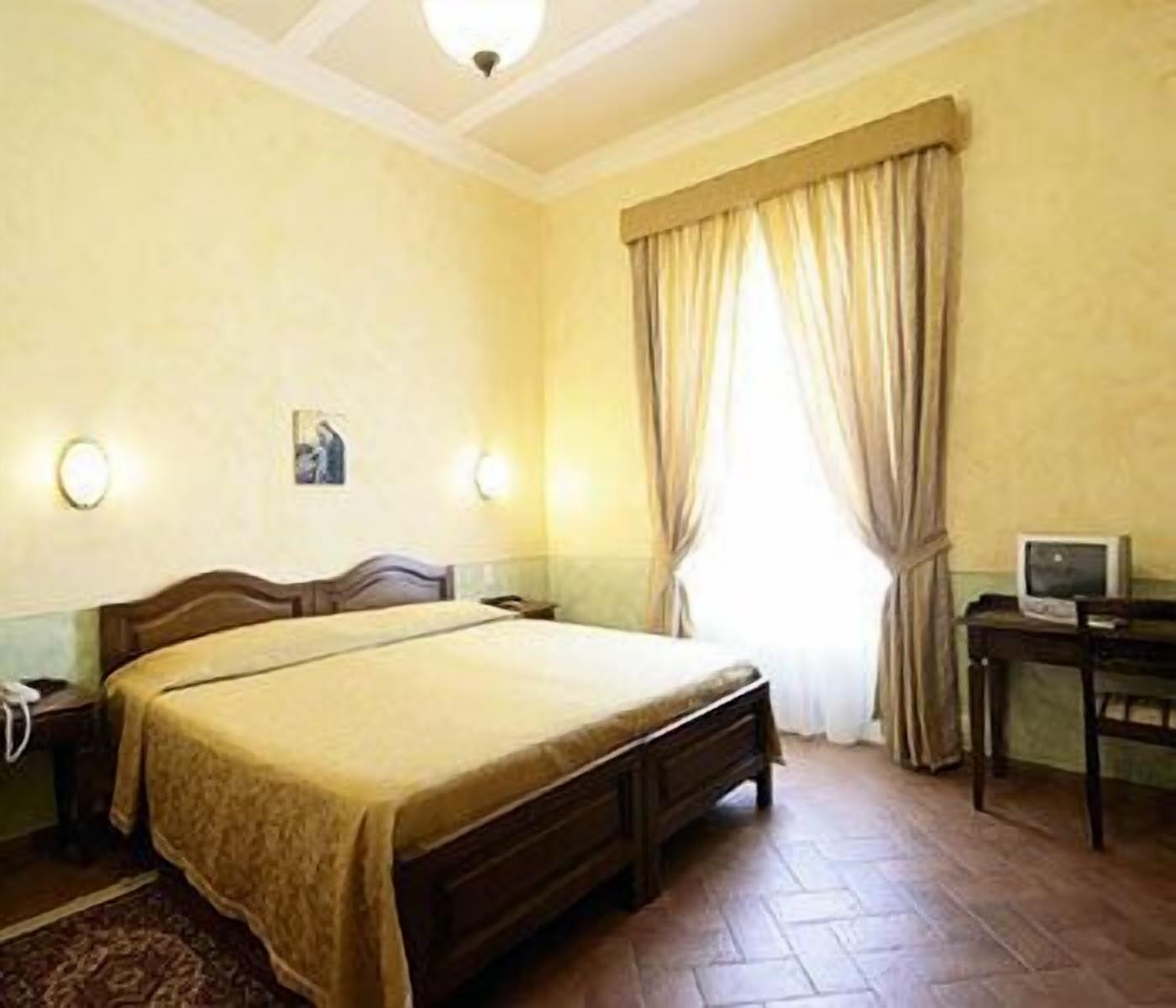 Hotel Oasi Neumann Κορτόνα Εξωτερικό φωτογραφία