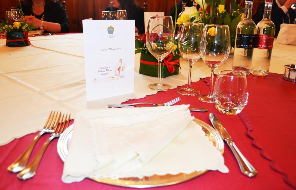 Hotel Oasi Neumann Κορτόνα Εξωτερικό φωτογραφία